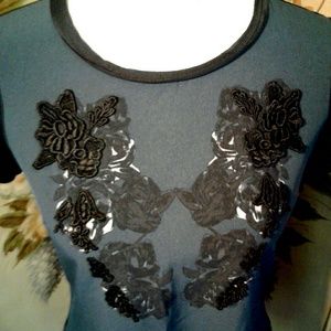 Simply Vera by Vira Wang Black/Gray Appliquae Tee